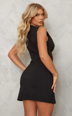 Robe Moulante Décolletée Noire Sans Manches à Détail Poches -Zeze Vetements Magasin 119b30c8d024253810b6c3e73253f4b88927577f cnd4065 2