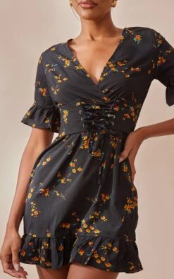 Robe Trapèze Noire à Imprimé Floral Et Corset -Zeze Vetements Magasin 12ed1a4ffbd4f5ba89c3a1f4af7effb0e737c623 clt6693 4