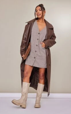 Robe Blazer Style Gilet Oversize Chocolat En Maille Sergée à Carreaux -Zeze Vetements Magasin 17e18a7b9add2853fb42feddaef110bbf3749e02 cnb7162 1