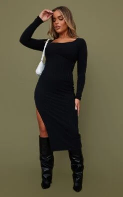 Robe Fendue Longue Noire Côtelée Large à Col Asymétrique -Zeze Vetements Magasin 27d1068c02ffd40d0b8fb35f9e606077f336d969 cnc6651 3