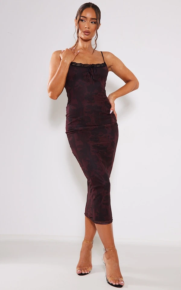 Robe Mi-longue En Mesh Bordeaux Fleuri à Bretelles Et Bordure Dentelle 3 Robe Mi-longue En Mesh Bordeaux Fleuri à Bretelles Et Bordure Dentelle