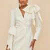 Robe Blazer Satinée Crème à Noeuds Sur L'épaule -Zeze Vetements Magasin 363e0a9f2002db3b63a2505aa6b345c83ed119fd cnc3029 1