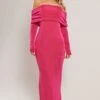 Robe Moulante Longue En Acétate Rose Vif à Manches Longues Et Col Bardot -Zeze Vetements Magasin 365461746aff2989de1db383f37908f66621040f cne2952 1