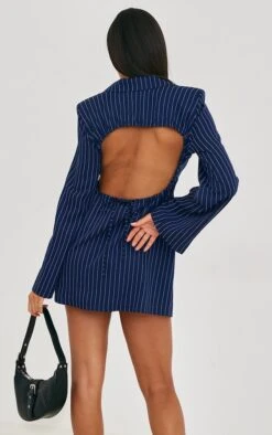 Robe Blazer Bleu Marine Froncée Et Découpée Dans Le Dos à Rayures Et Double Boutonnière -Zeze Vetements Magasin 43ae2636d6d294408529d63daadb48827e07a7ed cnb7400 4