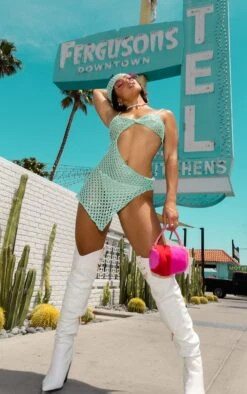 Mini-robe Turquoise En Maille Crochet à Sequins -Zeze Vetements Magasin 4bbf835cd9cf34c229f541db666ce79eea96ee97 CNC5859 3