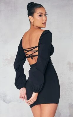 Robe Droite Noire Tissée à Buste Froncé Et Liens à Nouer Dans Le Dos
