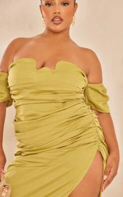 Plus Robe Longue Froncée Texturée Vert Olive à Armatures Et épaules Dénudées -Zeze Vetements Magasin 4f8655f47ac8587243881ac51fea12cb1889aeb0 cne1855 4