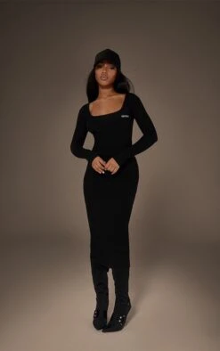 Zero Renew Robe Mi-longue Très Côtelée Noire à Col Carré -Zeze Vetements Magasin 5a035cab1b7565b3d805c3493a692658a5d14300 cnc1169 4