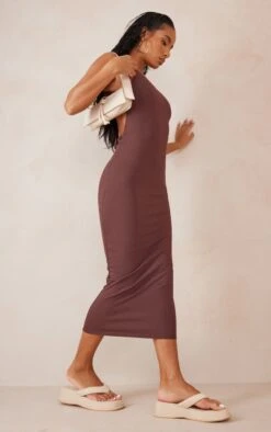 Robe Longue Chocolat Côtelée à Dos Ouvert Et Lien Taille -Zeze Vetements Magasin 723d78bd7f7c18bac43ebc94c61d0fc998cc37b5 cmy6155 4