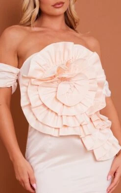 Robe Moulante Bustier Crème Structurée à Détail Rose Satinée -Zeze Vetements Magasin 747cd86da2209f2f3bf4939e8544e0cf3fd05604 cna9173 4