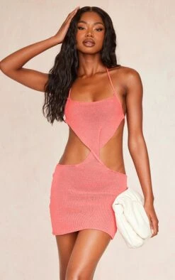 Mini Robe En Maille Tricot Corail à Torsade Sur La Taille