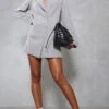 Robe Blazer Oversize Grise à Double Boutonnière Et épaulettes -Zeze Vetements Magasin 7f7ae52c429ebf45ff53f4cc4512f32aaf8d642d cnb0983 1