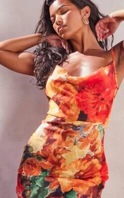 Robe Longue Lacée Dans Le Dos Orange Fleurie En Mousseline De Soie Transparente -Zeze Vetements Magasin 826ec898b5bd24c12160366bf4150e90ef01e4d5 cnd7592 4