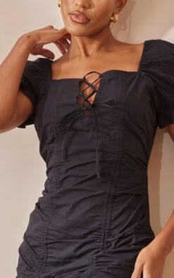 Robe Moulante Froncée Noire à Lacets Et Manches Bouffantes -Zeze Vetements Magasin 87116d609eae321a0562b6b0bca7f091bb21f758 cnd5464 4