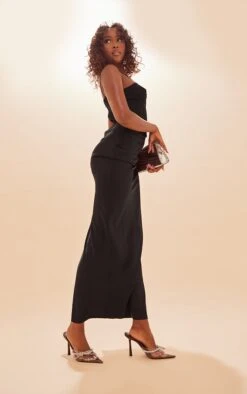 Robe Longue Tissée Satinée Noire Style Corset à Bretelles -Zeze Vetements Magasin 8c31c96f908e45b7aceb886ef739985c2f2b723f cnc3050 3