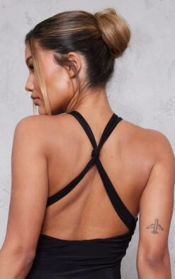 Robe Très Moulante Noire à Détail Noué Derrière -Zeze Vetements Magasin 9218ee821bf21966de46951894c59c39a59eefd4 cnd2274 4