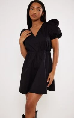 Robe Droite En Popeline Noire à Manches Bouffantes