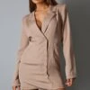 Robe Blazer Tissée Rose Profond à Boutons -Zeze Vetements Magasin 968e4aa2e4fb8ca699bbebba8fff2e679acbf945 cnc2992 1