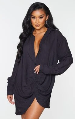 Robe Chemise Noire Froncée Devant Texturée à Manches Longues