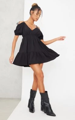 Robe Droite Texturée Noire à Manches Bouffantes Et Col En V -Zeze Vetements Magasin b589c3b736eead551009aa350ce2198a29042bf5 cmy1762 4