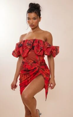 Robe Moulante Bouffante En Mesh Fleuri Rouge à Corset