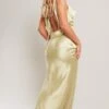 Robe Longue Satinée Vert Sauge à Dos Nu Bénitier Et Coutures En Biais -Zeze Vetements Magasin be069637949c8ff934c3f0be322c379c3c8db746 cne1427 1