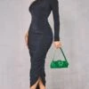 Robe Mi-longue Très Moulante Froncée Noire à épaule Unique
