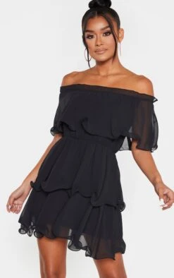 Robe Noire Fluide Ă Col Bardot Et Volants
