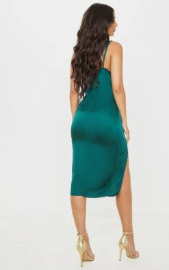 Robe Mi-longue Satinée Vert émeraude à Col Bénitier -Zeze Vetements Magasin c1f7ddfc1b461a1ad6afaaf3fb4bb1b36001e4e1 CLW6438 2