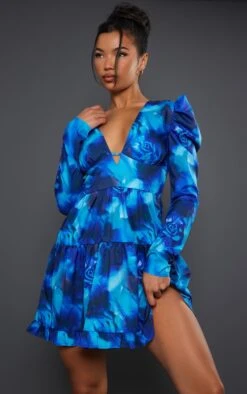 Robe Rétro Bleue Fleurie à Manches Bouffantes Et Ourlet Volanté