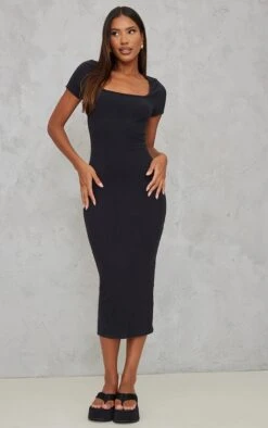 Robe Mi-longue Côtelée Brossée Noire à Col Carré