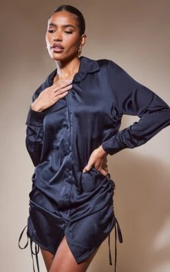 Robe Chemise Satinée Froncée Noire à Boutons -Zeze Vetements Magasin cc91bf23e03e847bcd671916df4a6ddd6182c3a1 cnc5799 1