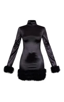 Robe Moulante Satinée Noire à Col Montant Et Bordures En Plumes -Zeze Vetements Magasin d251ef0b09980774a1ff07bd0b322f002edc2619 cnb1935 5
