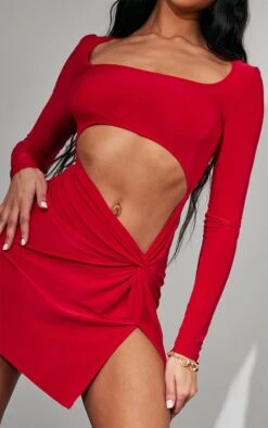 Robe Très Moulante Découpée Rouge à Manches Longues Et Jupe Nouée -Zeze Vetements Magasin d3cdd5fcf8496e780f3184fa00b92a22e5553e24 cnd0415 4