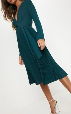 Robe Vert émeraude Mi-longue Plissée à Manches Longues -Zeze Vetements Magasin d52ad9a22cfdf8a6769c274a7e9220a934003edc cma0523 5