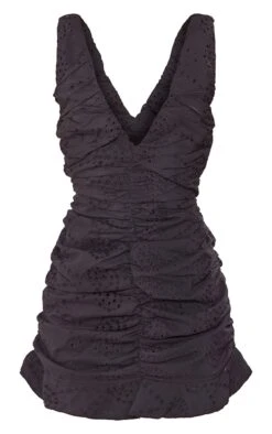 Robe Moulante Froncée Noire Brodée à Décolleté Et Ourlet Volanté 11 Robe Moulante Froncée Noire Brodée à Décolleté Et Ourlet Volanté -Zeze Vetements Magasin da10c3545a9842868fa5a29cfaee4e803ac5531d cnd5482 5