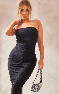 Robe Bustier Longue Texturée Fleurie Noire Froncée Sur Le Côté -Zeze Vetements Magasin dbe55edeb51e8466fd686723e54e641e81f39f75 cnd7618 4