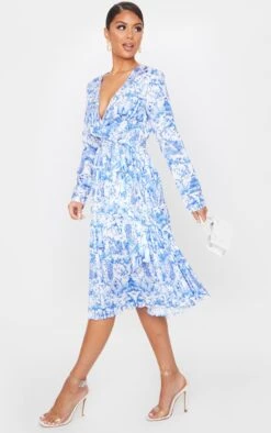 Robe Bleue Imprimé Porcelaine Mi-longue Plissée à Manches Longues -Zeze Vetements Magasin def9545a1a6fd4069467cbf010c73ef16cf89f5a cmk3440 3