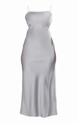 Robe Mi-longue Découpée Satinée Argentée à Liserés Et Bretelles Fines -Zeze Vetements Magasin df66459edbec4f83e685a21e8c19c68b7a7fbb03 cnc7628 5