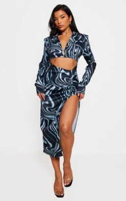 Robe Chemise Mi-longue Satinée Tissée Imprimé Tourbillons Zébrés Noir & Blanc Et Découpes