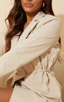 Robe Blazer Tissée Gris Pierre à Manches Longues Et Cordons Resserrables à La Taille 10 Robe Blazer Tissée Gris Pierre à Manches Longues Et Cordons Resserrables à La Taille -Zeze Vetements Magasin f33e35856d591b04876bcfa9bb4ecff0ed08c39d cmt9651 4