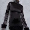 Robe Moulante Satinée Noire à Col Montant Et Bordures En Plumes -Zeze Vetements Magasin f772dcc2eb745982c25d71335c12fca5dc536dad cnb1935 1
